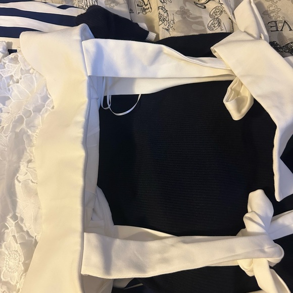 PETAL & PUP Emersyn Midi Lace Dress - Picture 10 of 10